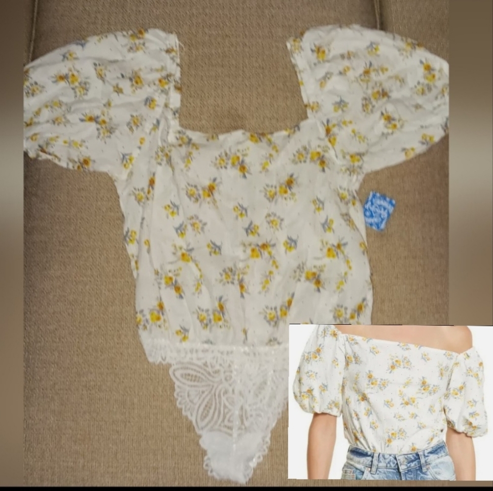 - - FREE PEOPLE OFF THE SHOULDER FLOWERED SIZE S BODYSUIT NWT
